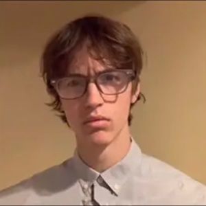 Meet your Posher, Leo